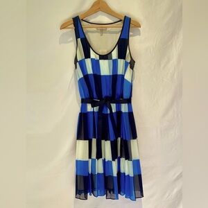 Banana Republic Blue Geometric Pleated Dress with Ribbon Belt, size 10 Tall